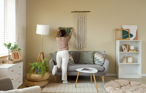 Tips to Decorate Blank Walls Like a Pro—wall tapesry