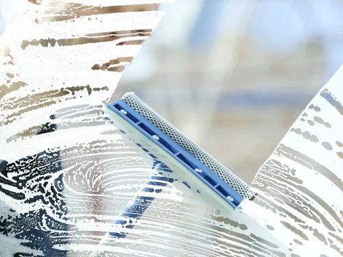 Must-Have Cleaning Gadgets for a Spotless Home in 2025